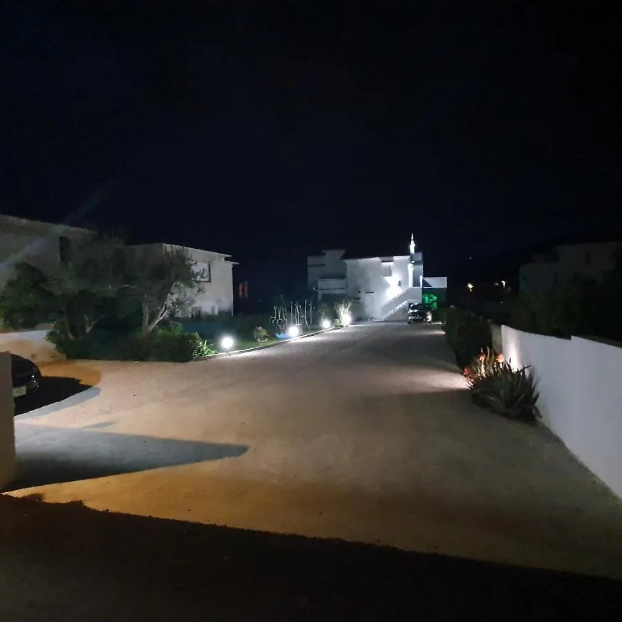 6 M, 50 M Do Plaze Apartment Barbat na Rabu Croatia